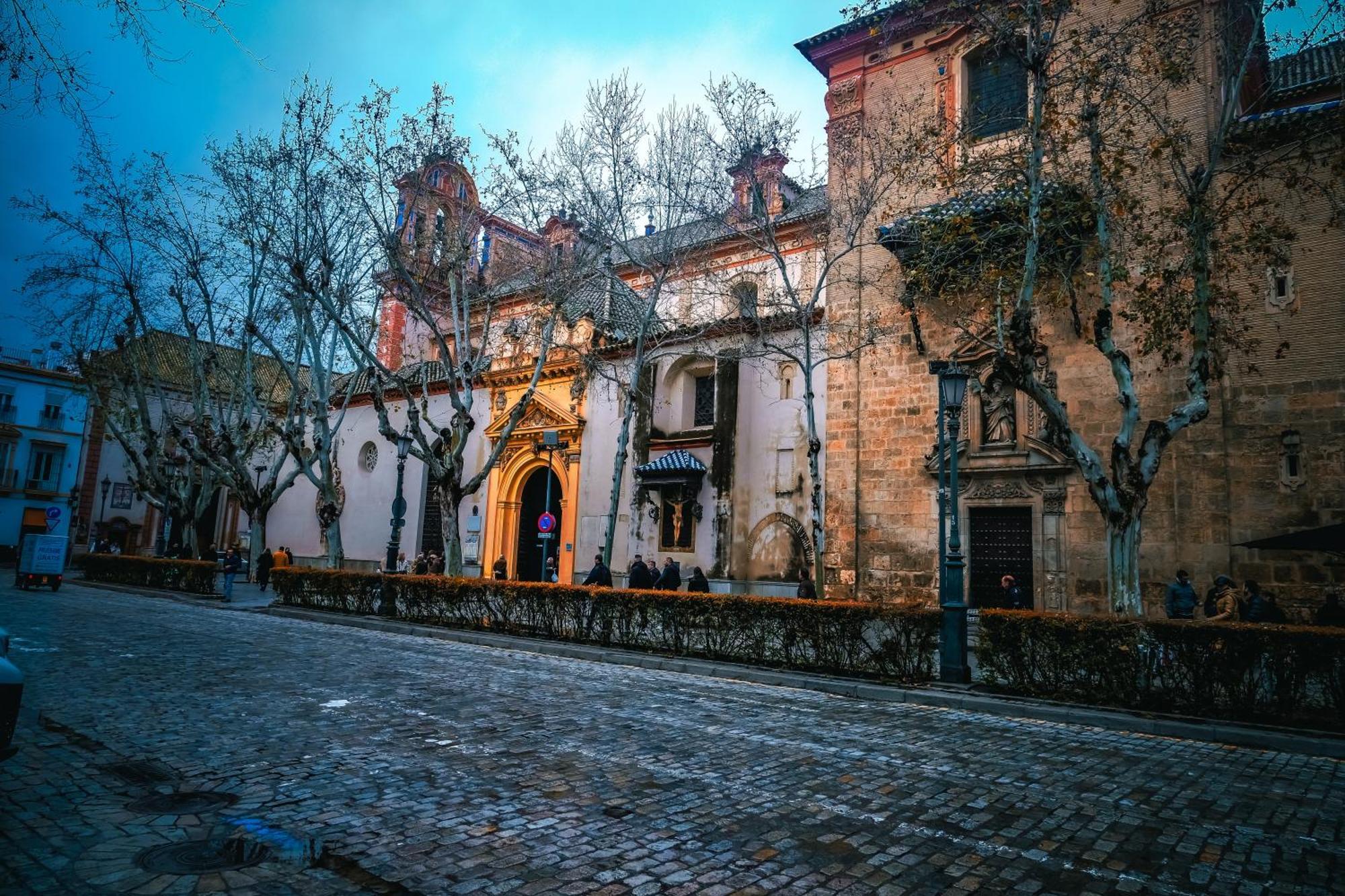 Apartamentos San Roque Sevilla Bagian luar foto