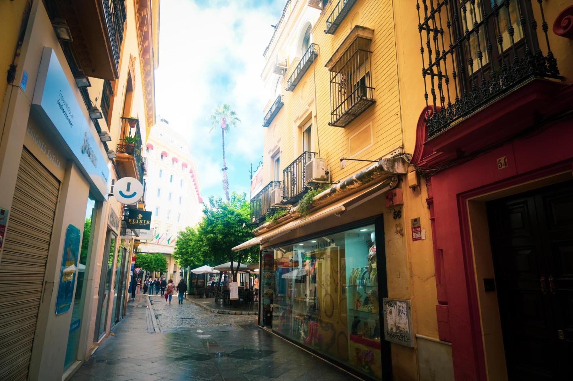 Apartamentos San Roque Sevilla Bagian luar foto